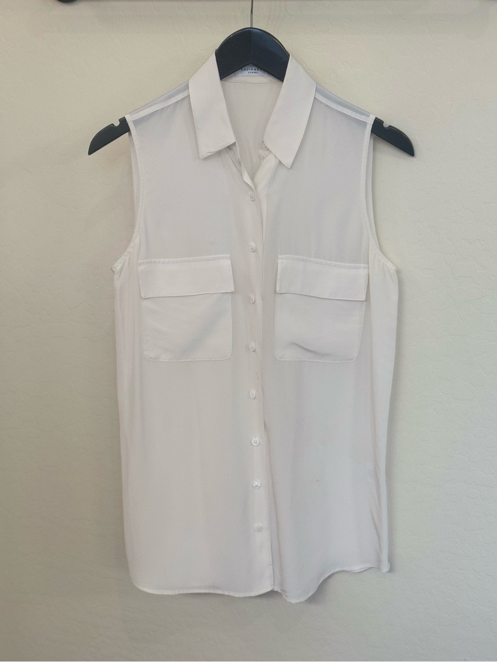 Equipment Femme 100% Silk Sleeveless Signature Blouse Ivory XS - Minor Spots